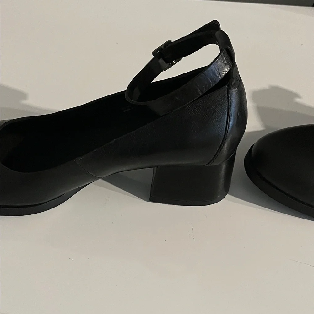 Kork-Ease Classic Black‎ Ankle Strap Heels. Size 8